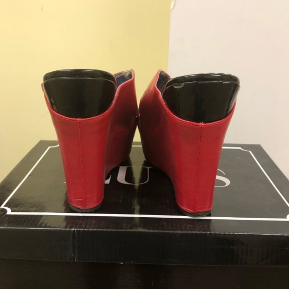 Cute Red platform by Luvs - Picture 3 of 4